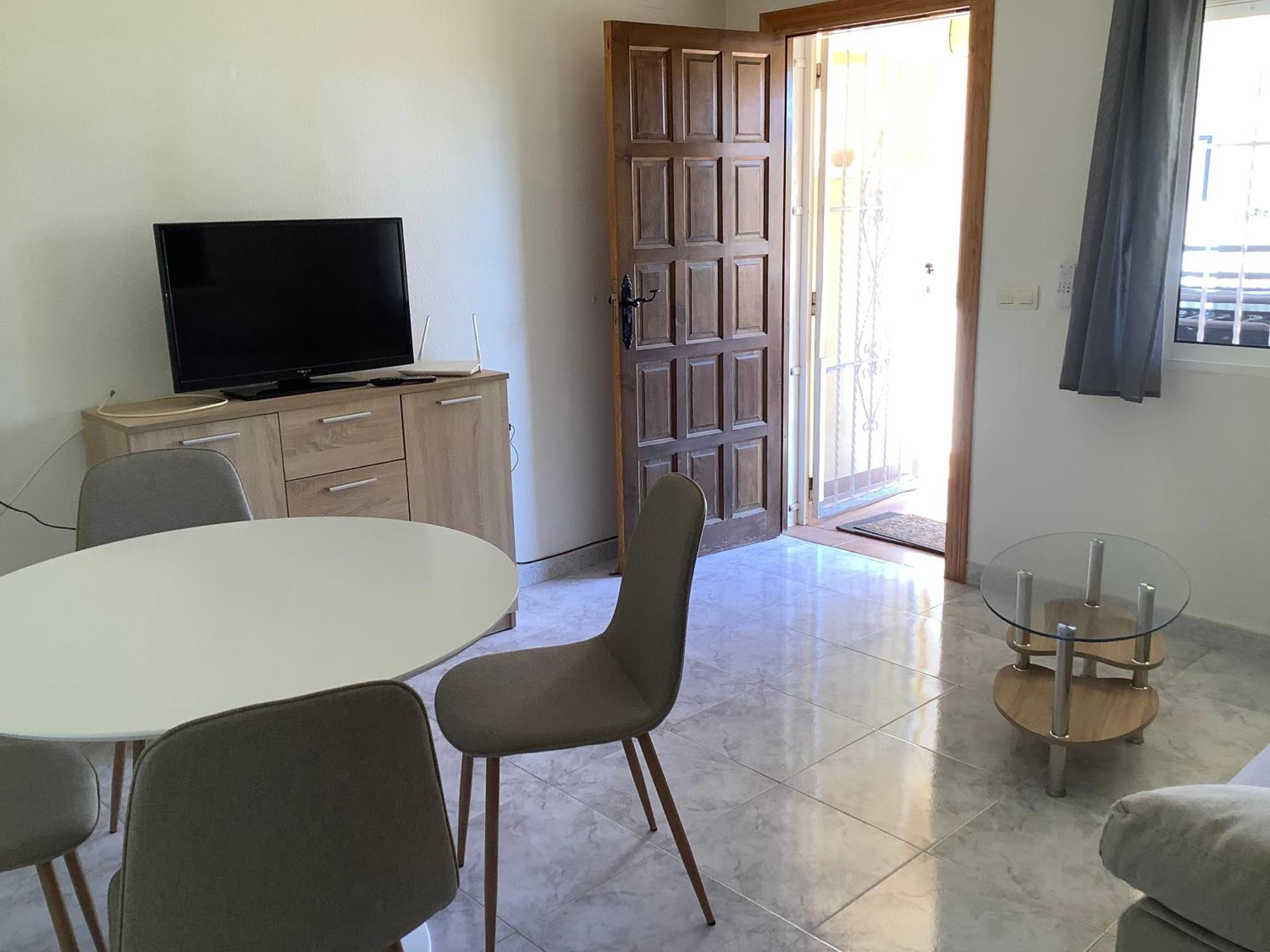 Martin Secure Complex Two Bed With Access To Six Pools * San Miguel De Salinas