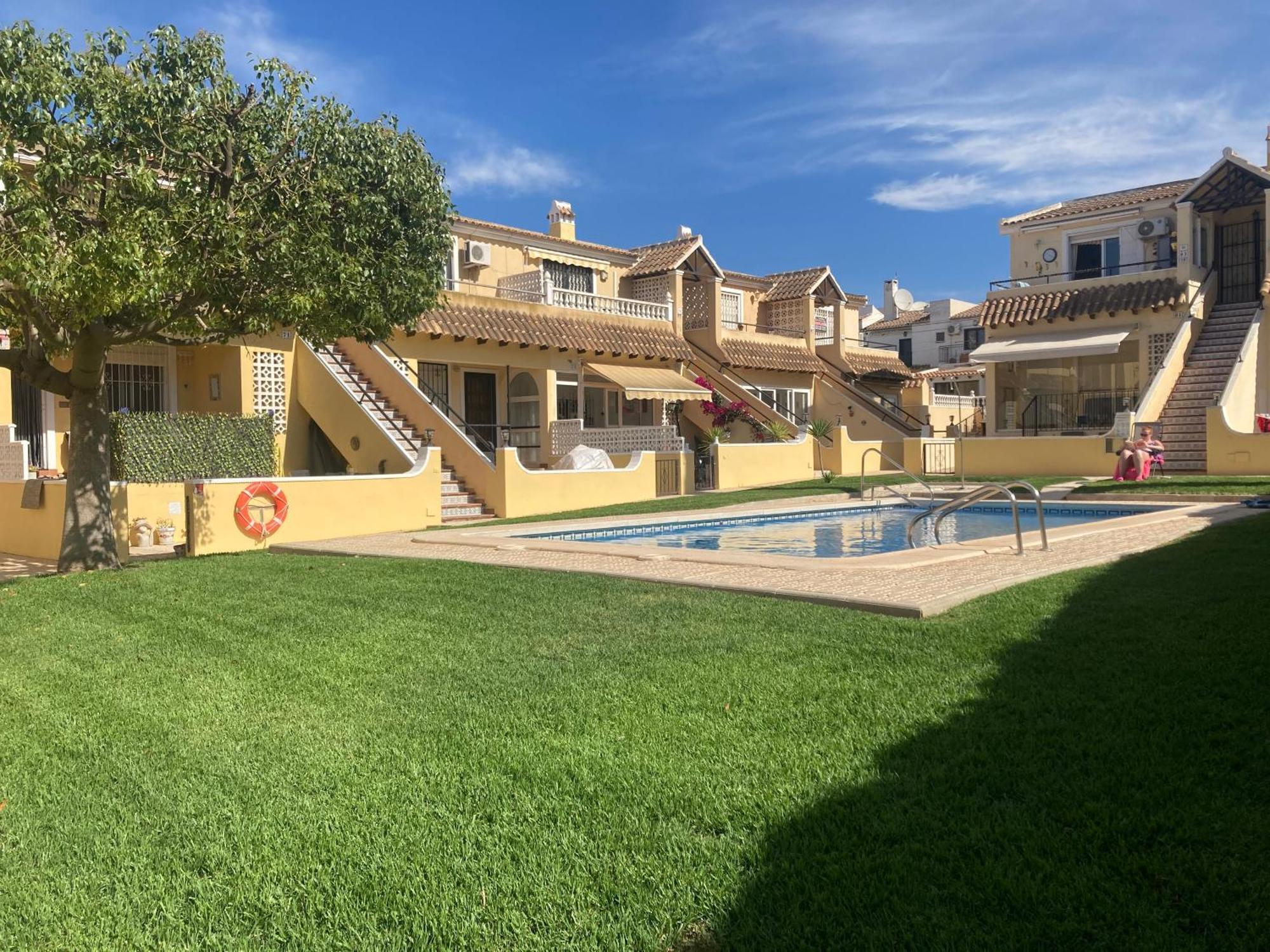 Martin Secure Complex Two Bed With Access To Six Pools Apartment